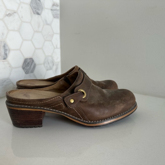 Red Wing Shoes Shoes - Red Wing Shoes Celina Western Brown Leather Mules Clogs Women's Size 7W